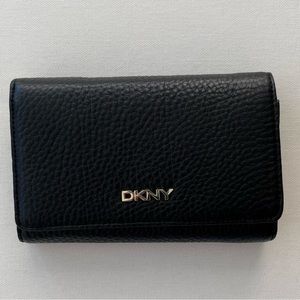 DKNY medium wallet/clutch